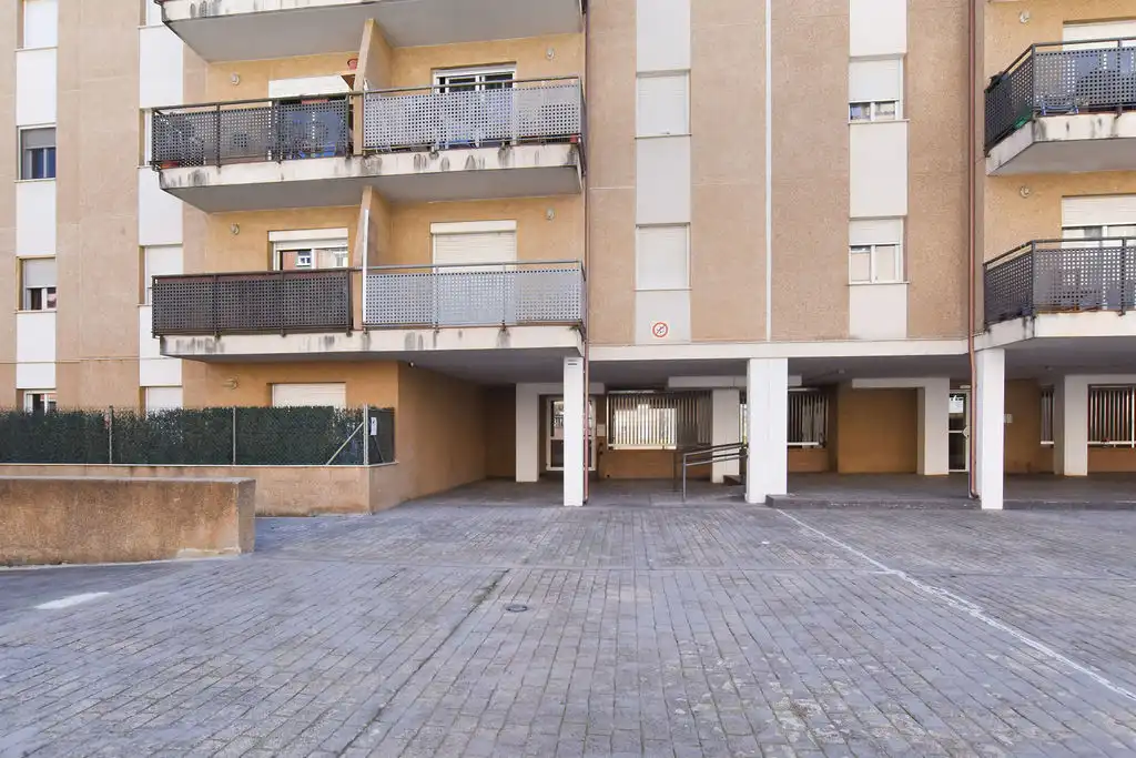 Vista exterior de Piso en venta en Vic