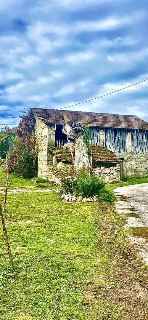 Außenansicht von Country house zum Verkauf in Vilamarín