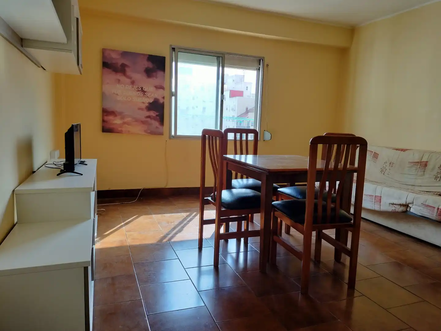 Piso con terraza en venta en Carrer de Caravaca, imagen 2