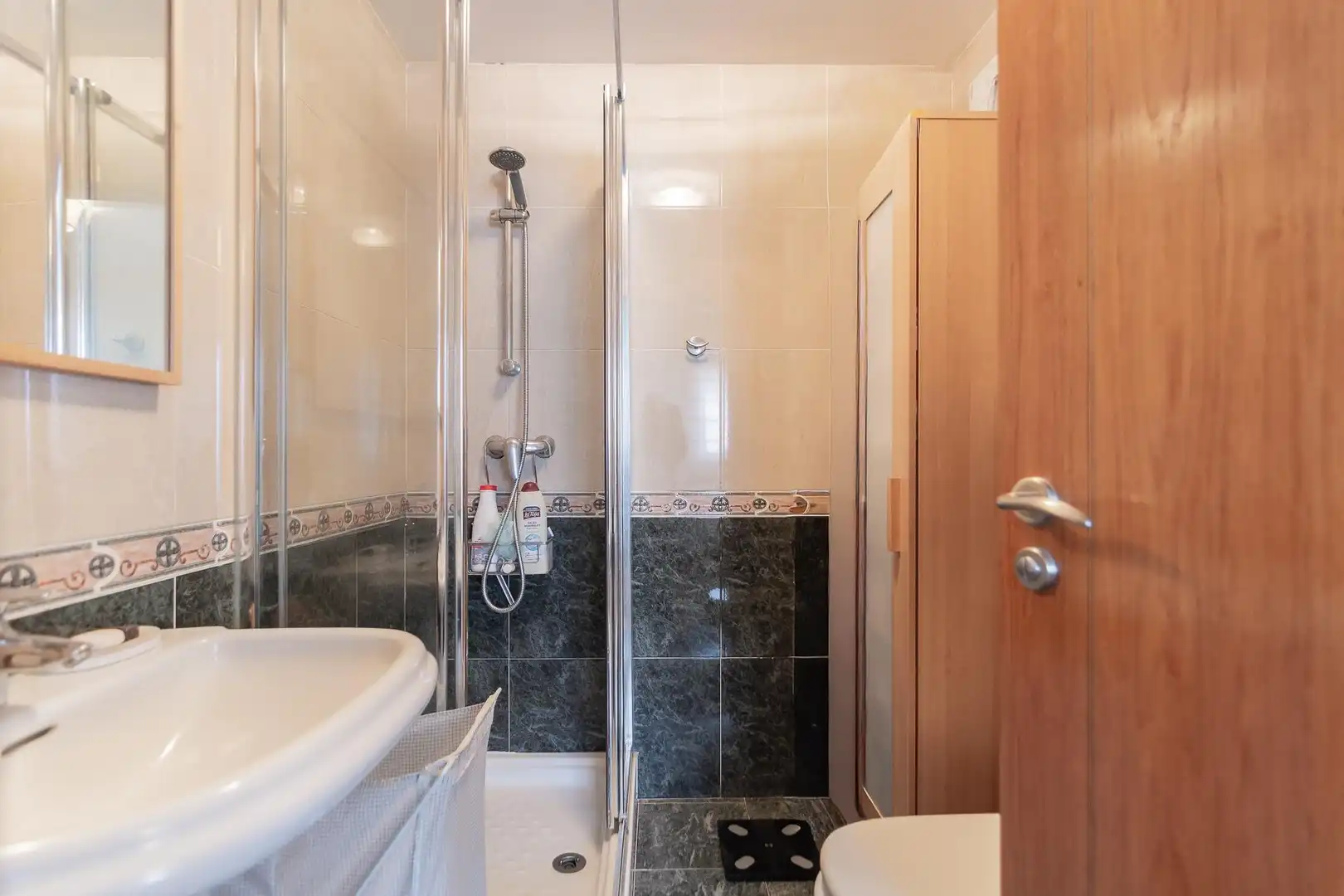 Baño de Casa adosada en venta en Cizur con Calefacción, Jardín privado y Terraza