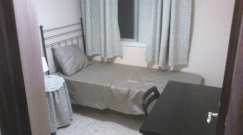 Foto 5 de Piso de alquiler en Jorge Bocuze, Chapín - Campus Universitario - Navinco, Cádiz