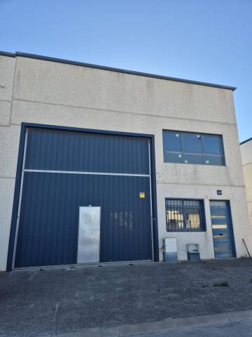 Nave industrial en Venta en Avenida Industria en El Viso de San Juan