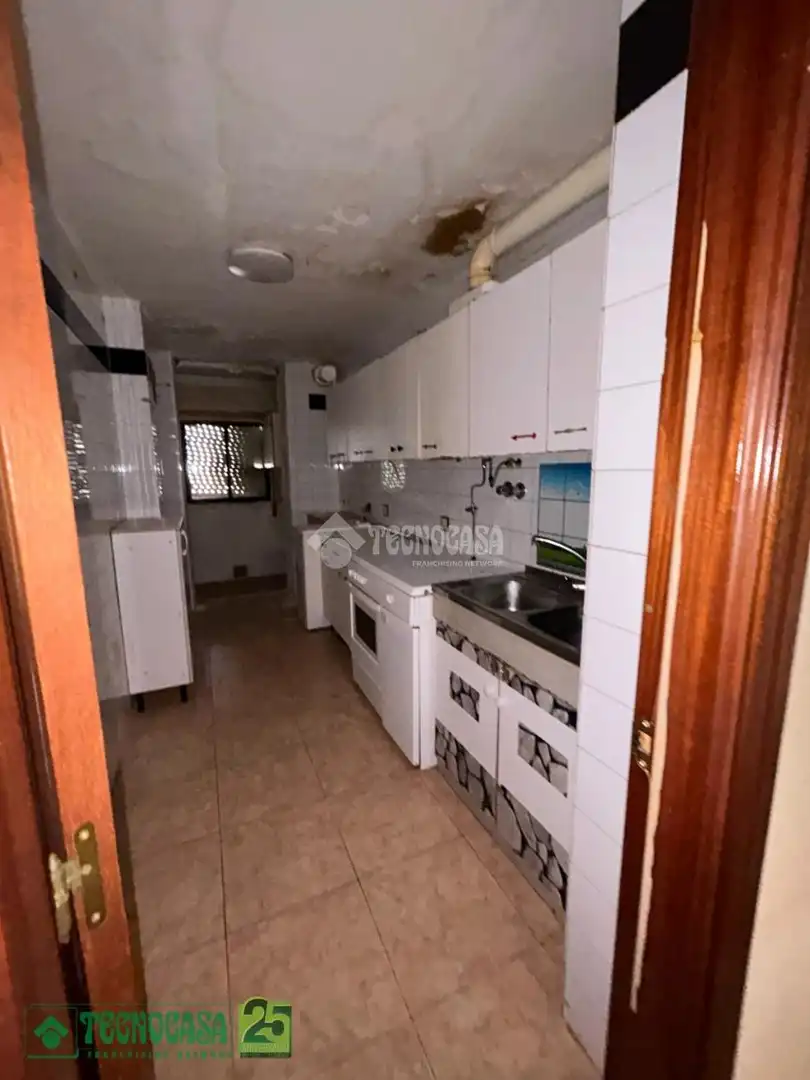 Cuina de Pis en venda en Huerta de Valdecarábanos amb Aire condicionat, Calefacció i Terrassa