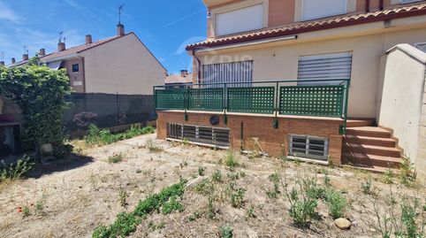 Foto 3 de Casa adosada en venta en Seseña, Yuncos, Toledo