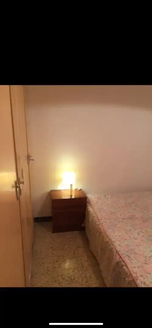 Habitación de Piso para compartir en Esplugues de Llobregat con Jardín privado, Piscina y Amueblado