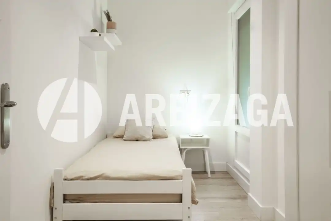 Schlafzimmer von Wohnung zum Verkauf in Donostia - San Sebastián  mit Heizung und Balkon