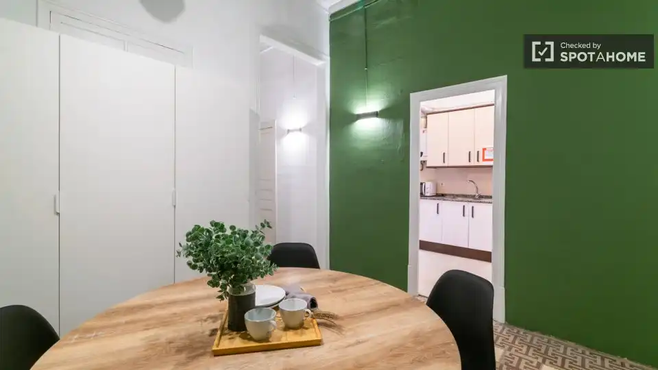 Dining room of Flat for rent in Barcelona  with Air Conditioner, Heating and Furnished