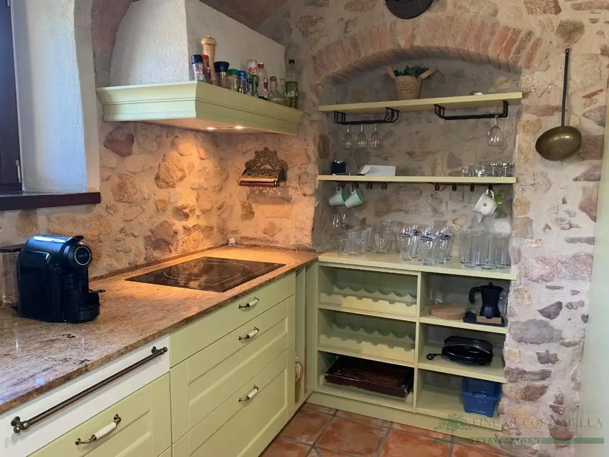 Kitchen of Country homes for sale in Castell d'Aro, Platja d'Aro i s'Agaró  with Air Conditioner, Heating and Terrace