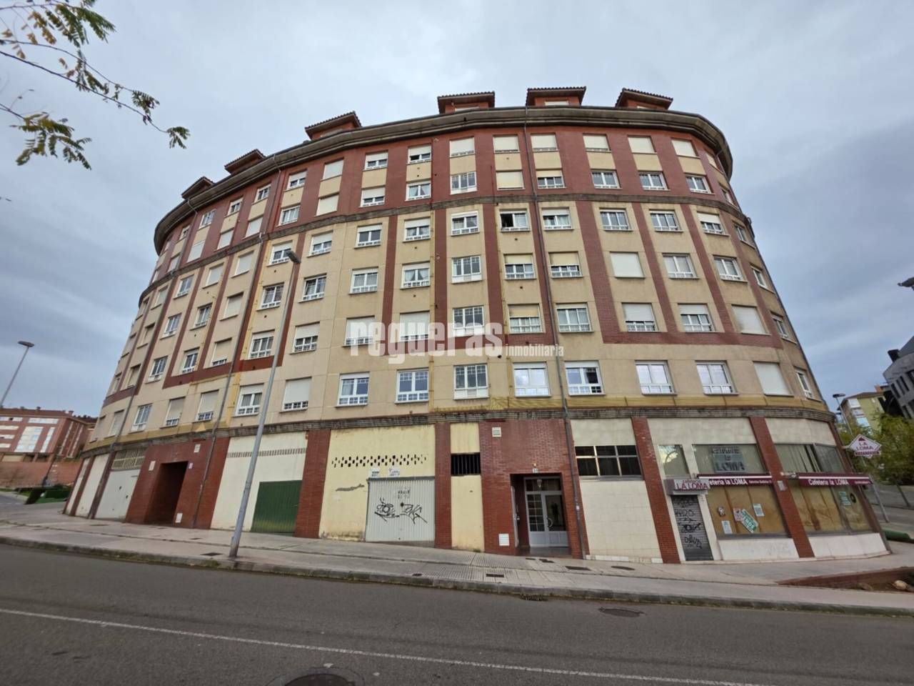 Flat to rent in Calle Gonzalez Abarca, El Carbayedo - El Quirinal