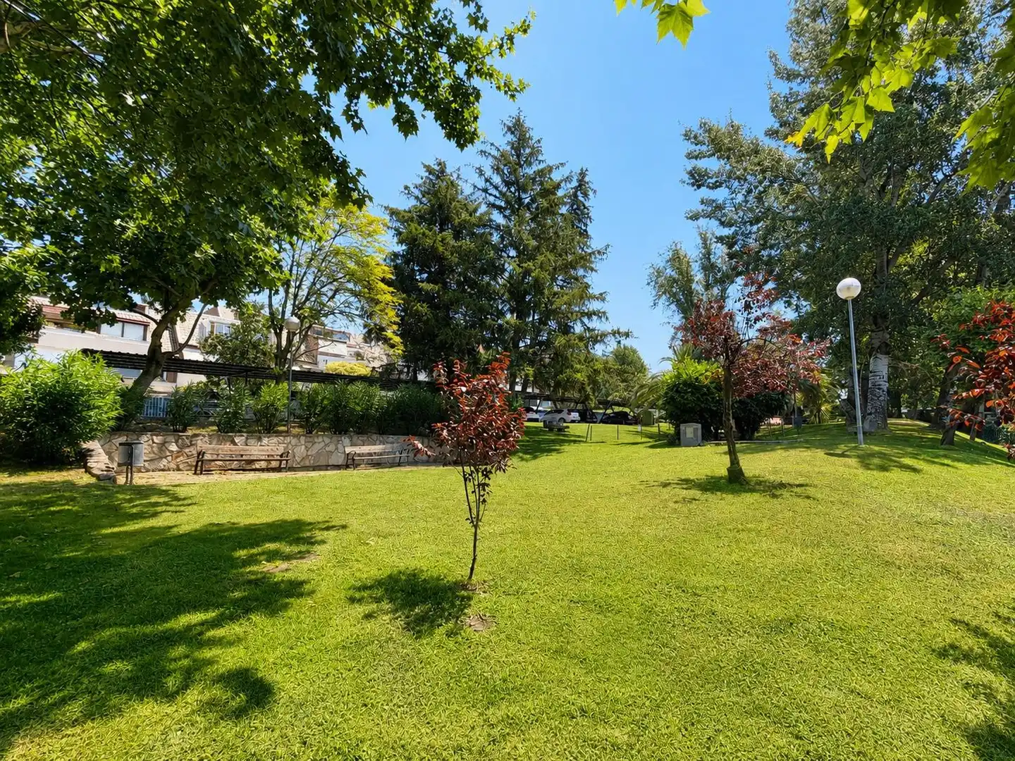 Maisonette zum Verkauf in La Moraleja mit Klimaanlage, Heizung und Privatgarten