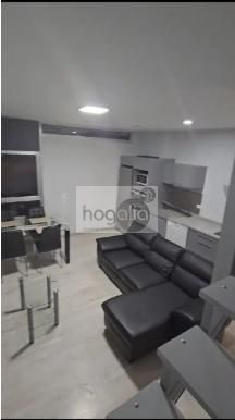 Living room of Duplex to rent in  Sevilla Capital  with Air Conditioner, Terrace and Swimming Pool
