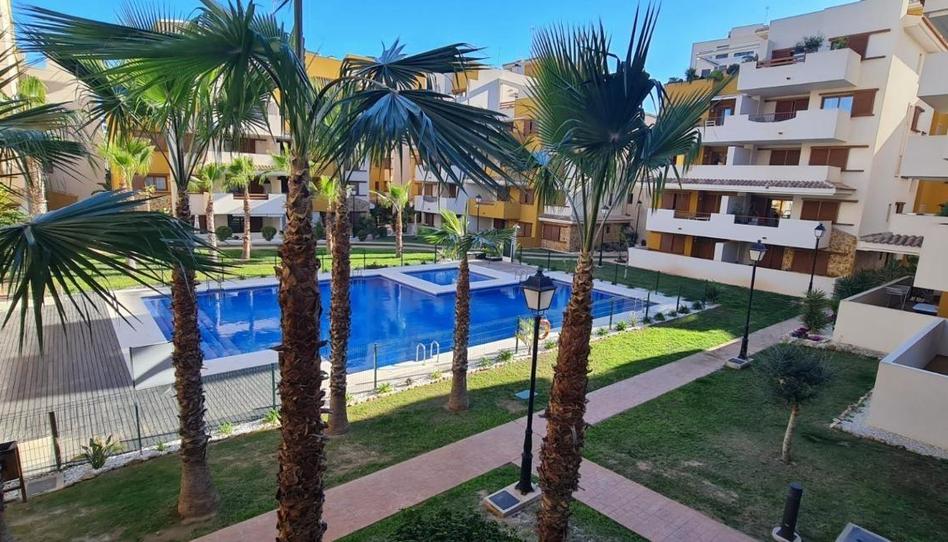 Foto 1 de Pis en venda a Calle del Tornado, Punta Prima, Alicante