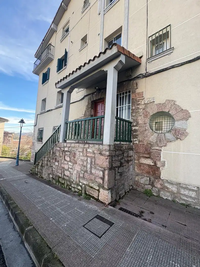 Außenansicht von Wohnung zum Verkauf in Errenteria mit Heizung und Terrasse