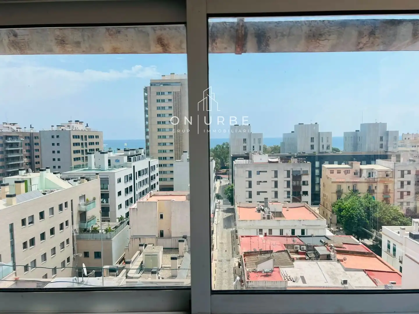 Vista exterior de Ático en venta en Barcelona con Calefacción