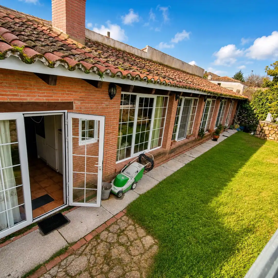 House with pool for sale in Calle de la Cruz Dorada, imagen 30