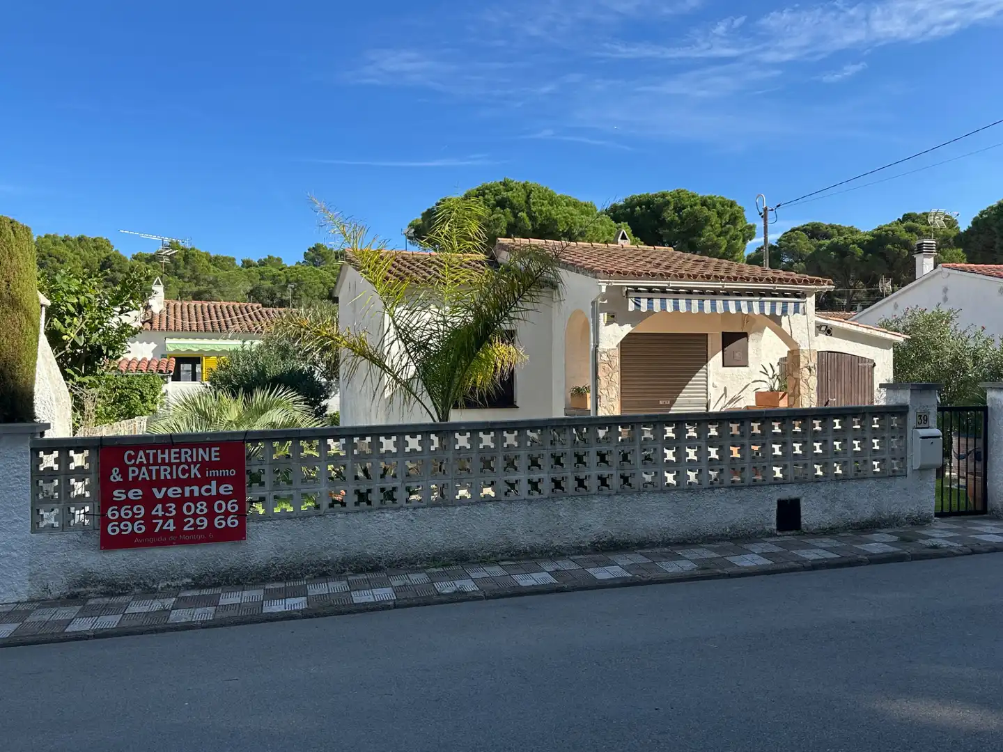 Vista exterior de Casa o chalet en venta en Port - La Cota - Puig Sec