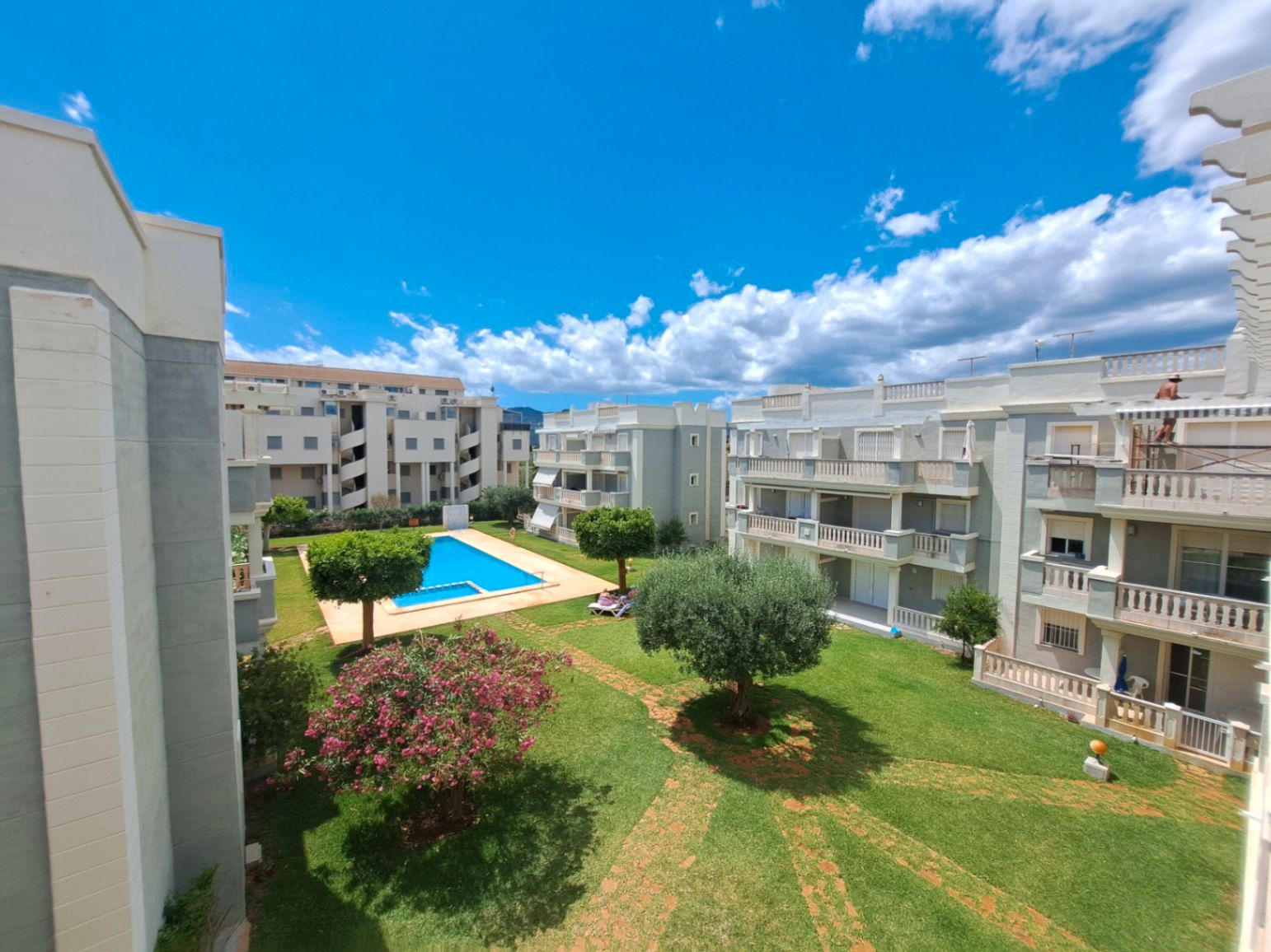 Vista exterior de Apartament en venda en Dénia amb Aire condicionat, Terrassa i Moblat