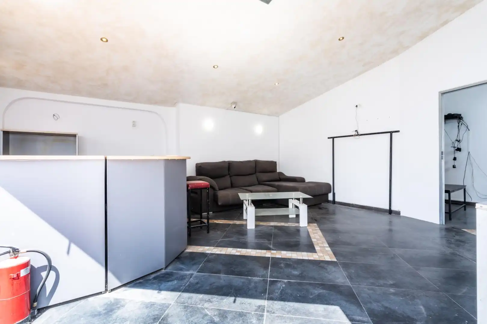 Büro zum Verkauf in Arona