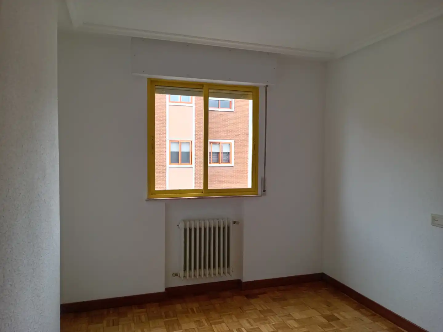 Bedroom of Flat for sale in Santa Marta de Tormes  with Air Conditioner, Heating and Parquet flooring