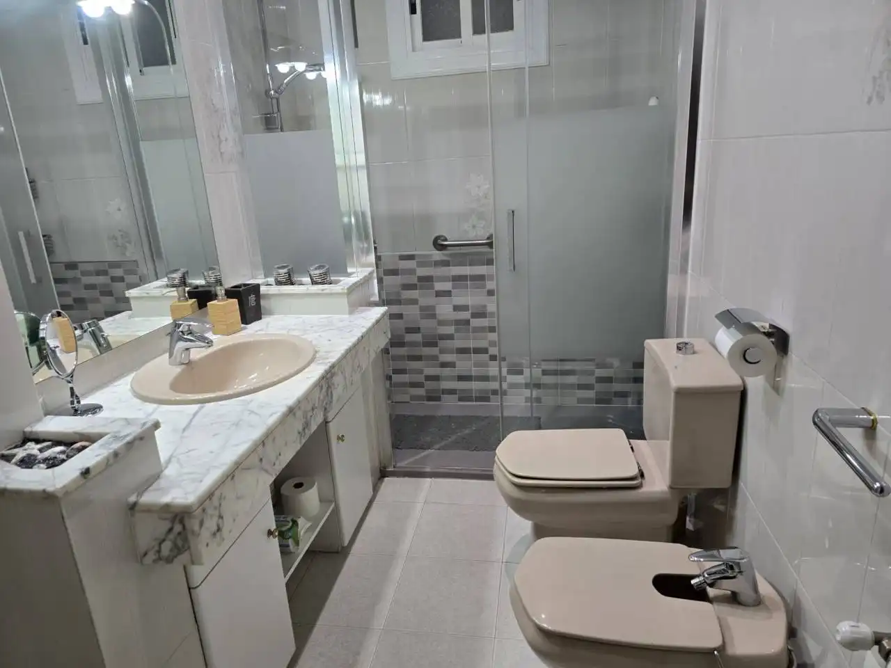 Badezimmer von Haus oder Chalet zum Verkauf in Terrassa mit Heizung und Terrasse