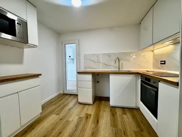 Cocina de Piso en venta en Sabadell con Calefacción, Horno y Microondas
