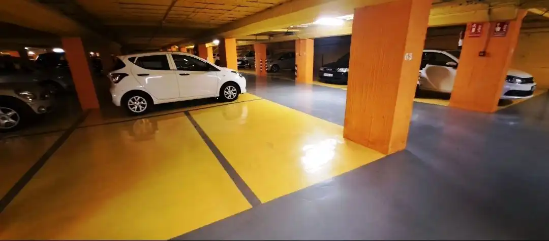 Doppelparkplatz zur Miete in Avinguda del Segre, imagen 3