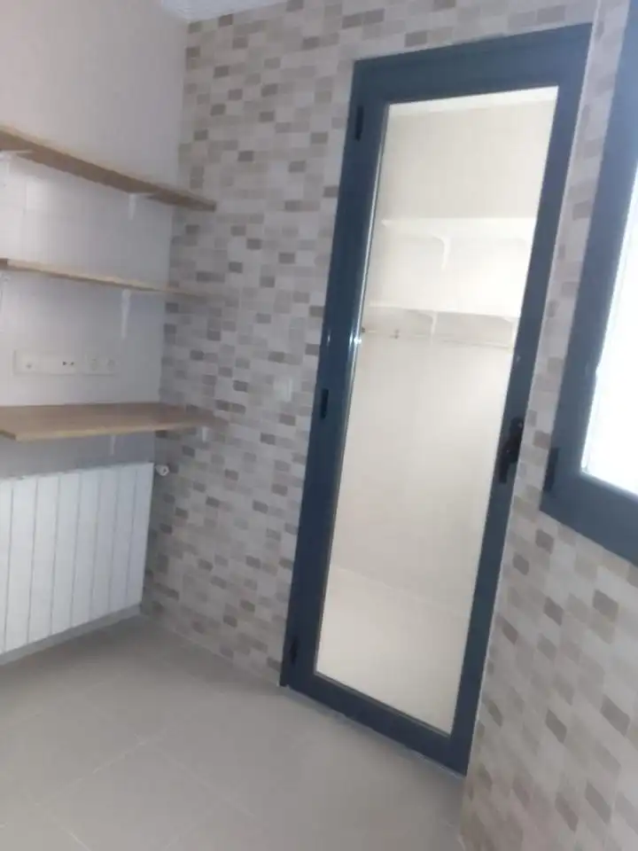 Badezimmer von Wohnung zur Miete in Albacete mit Heizung und Terrasse