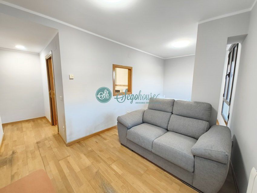 Living room of Flat to rent in Espirdo  with Heating