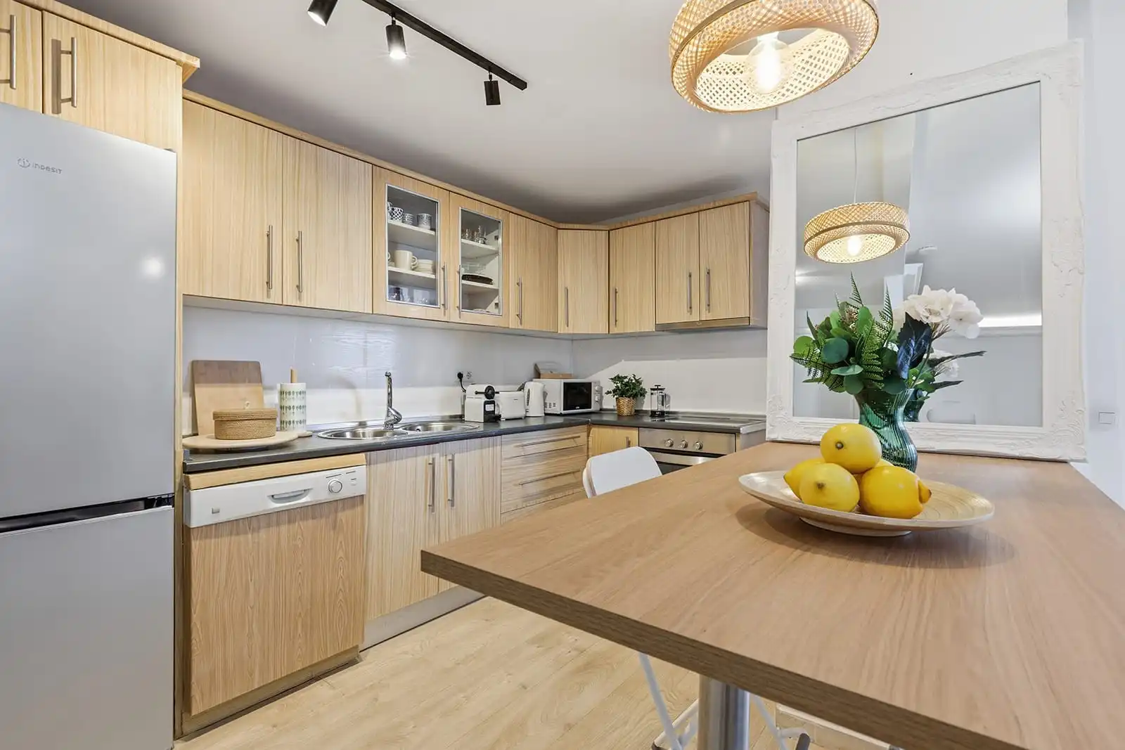 Cocina de Apartamento de alquiler en Estepona con Terraza y Amueblado