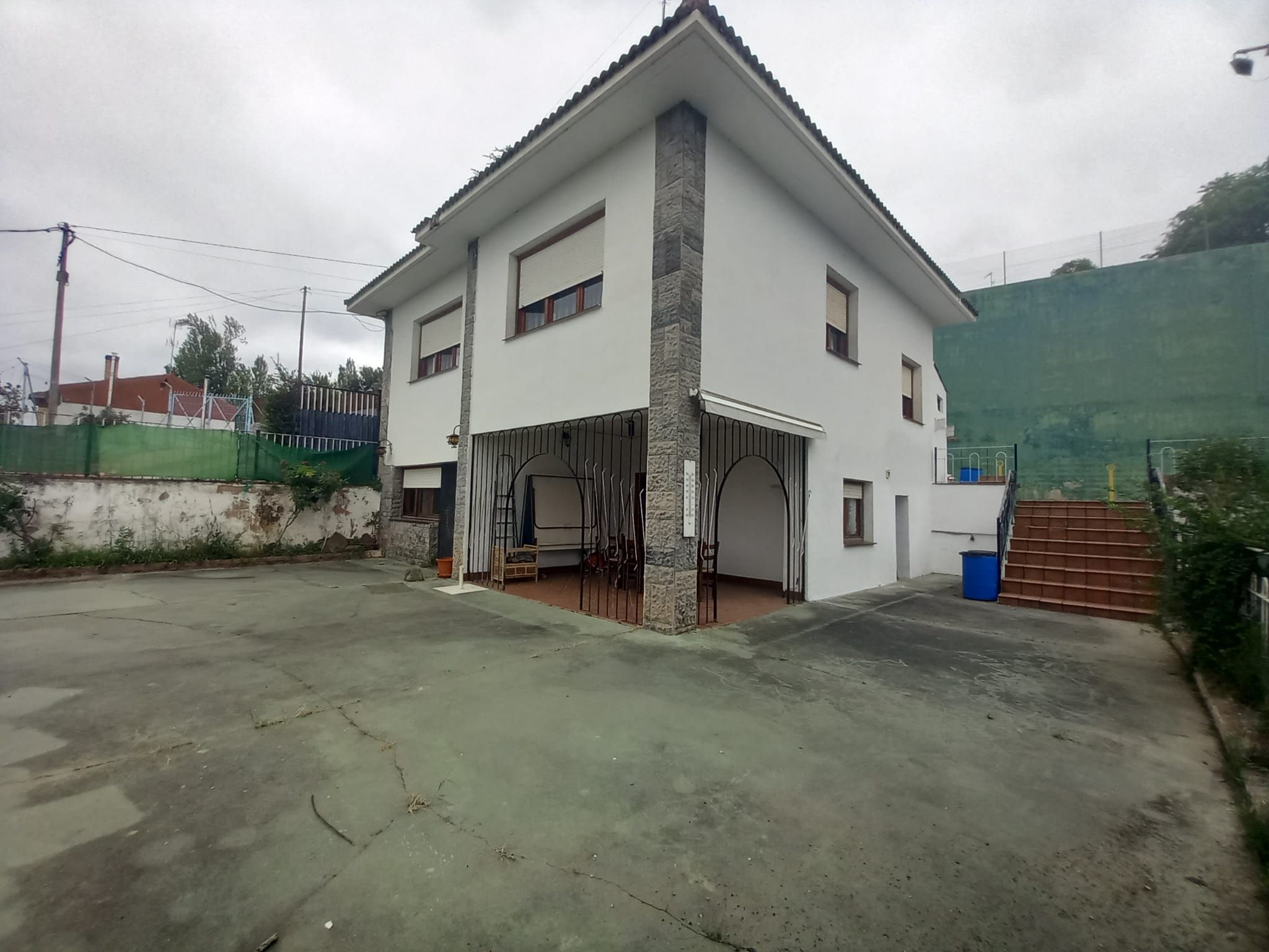 Exterior view of House or chalet for sale in Albelda de Iregua  with Heating, Private garden and Terrace