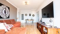 Living room of Flat for sale in  Barcelona Capital  with Balcony