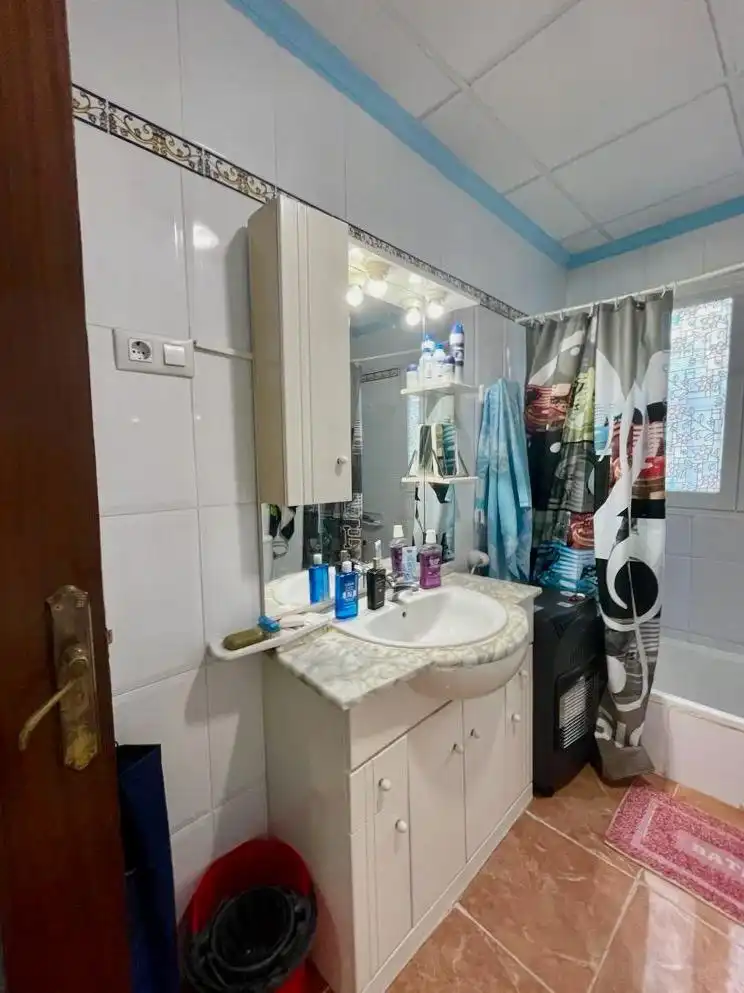 Baño de Casa o chalet en venta en Benidorm con Jardín privado, Parquet y Terraza