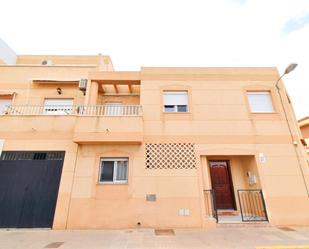 Vista exterior de Casa o xalet en venda en El Ejido amb Aire condicionat, Terrassa i Traster