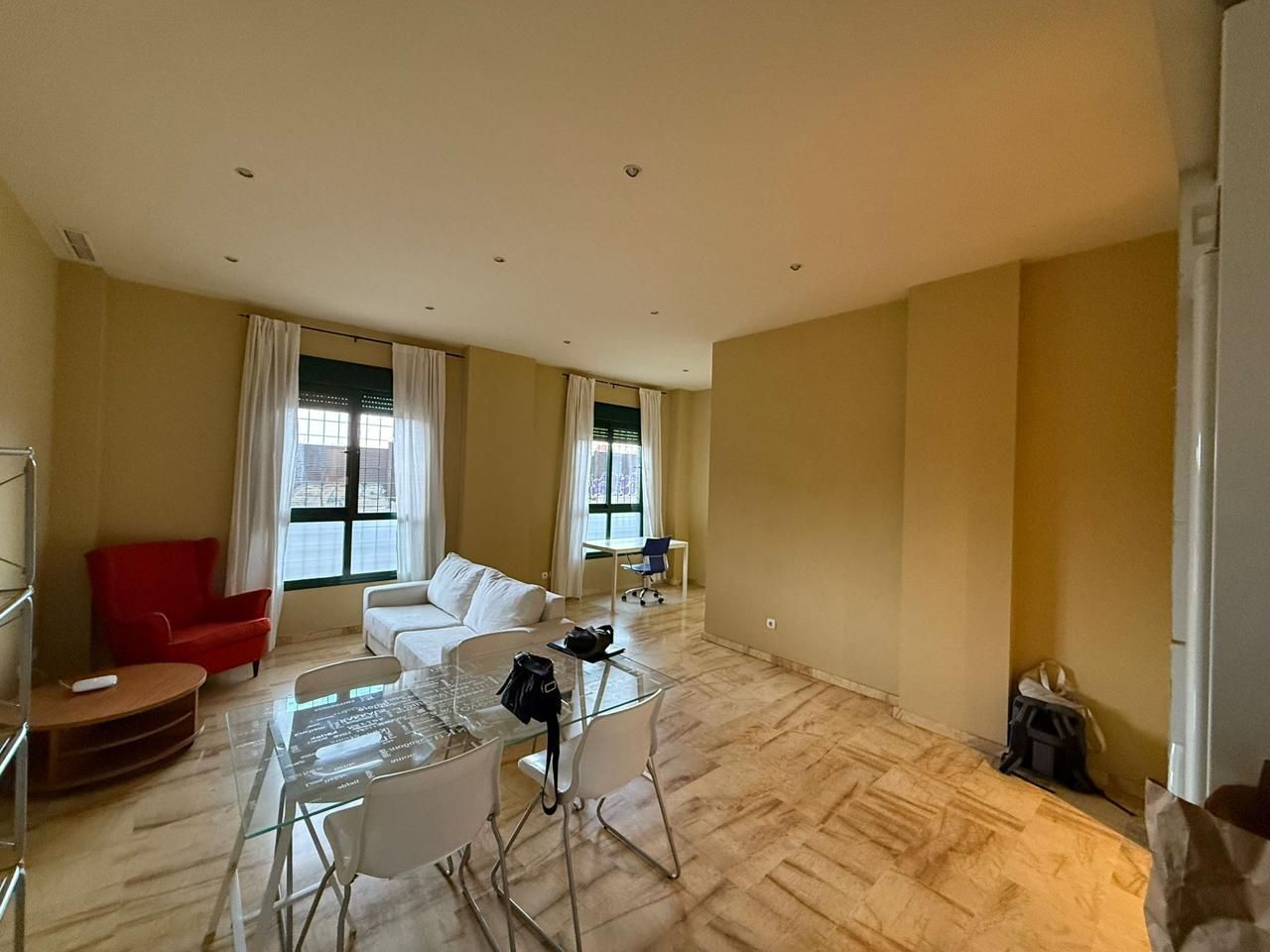 Sala d'estar de Planta baixa en venda en  Madrid Capital amb Aire condicionat
