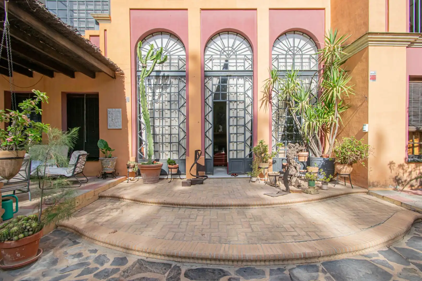 Außenansicht von Country house zum Verkauf in Mairena del Aljarafe mit Terrasse, Schwimmbad und Balkon