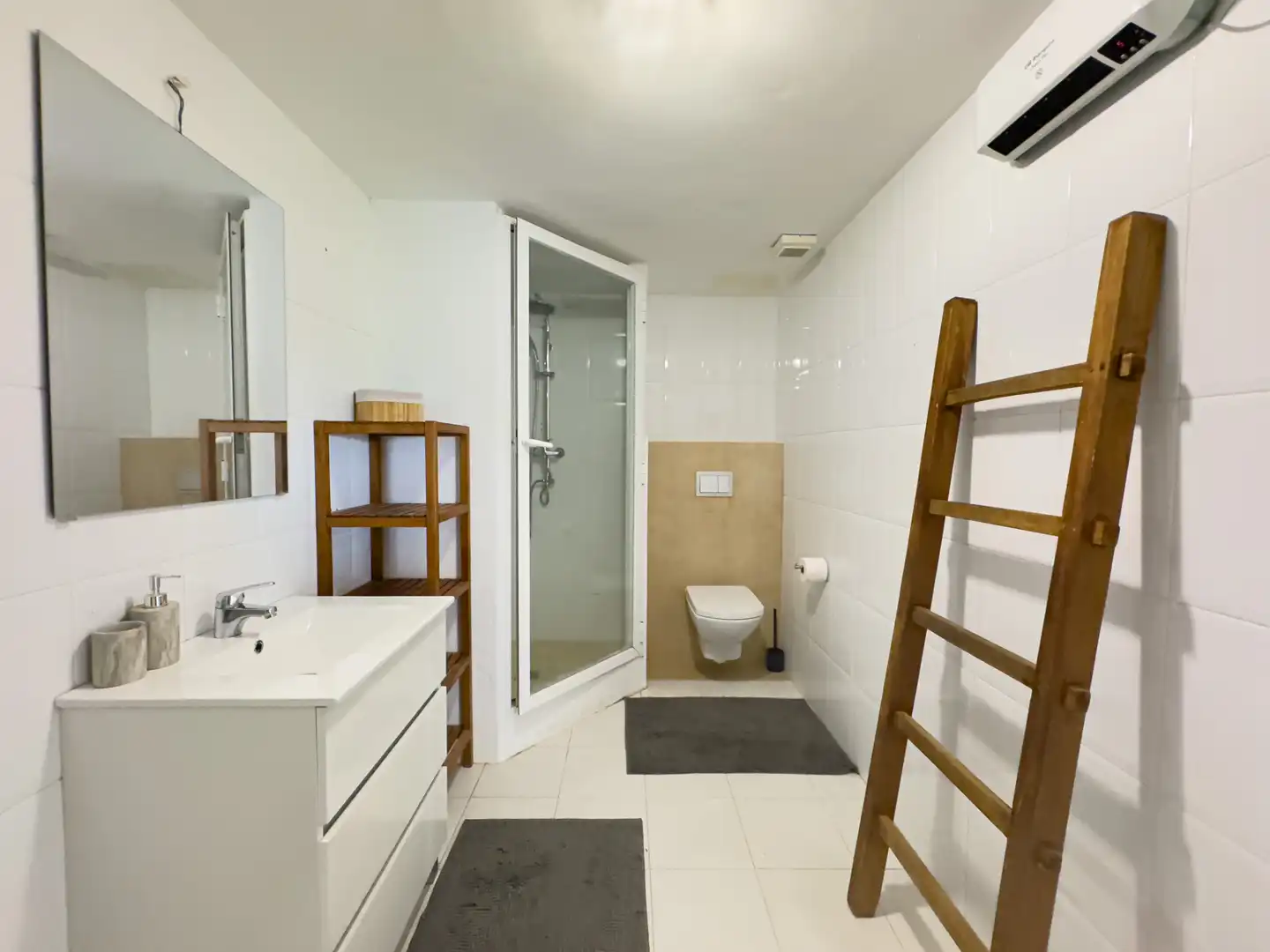 Baño de Casa o chalet en venta en La Nucia con Aire acondicionado, Calefacción y Jardín privado