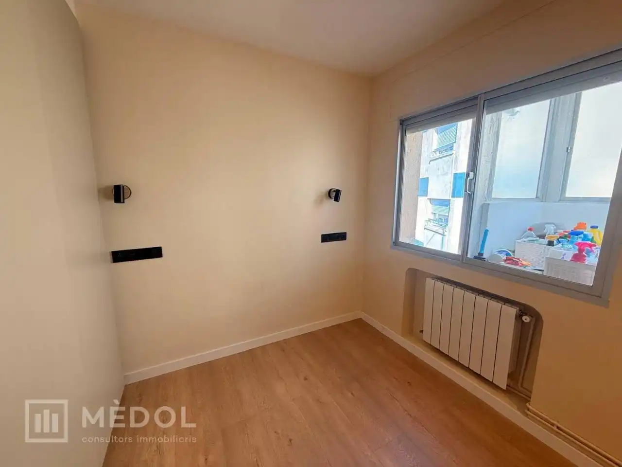 Appartamento con terrazza in affitto a Paseo Marítim de Rafael de Casanova, imagen 16