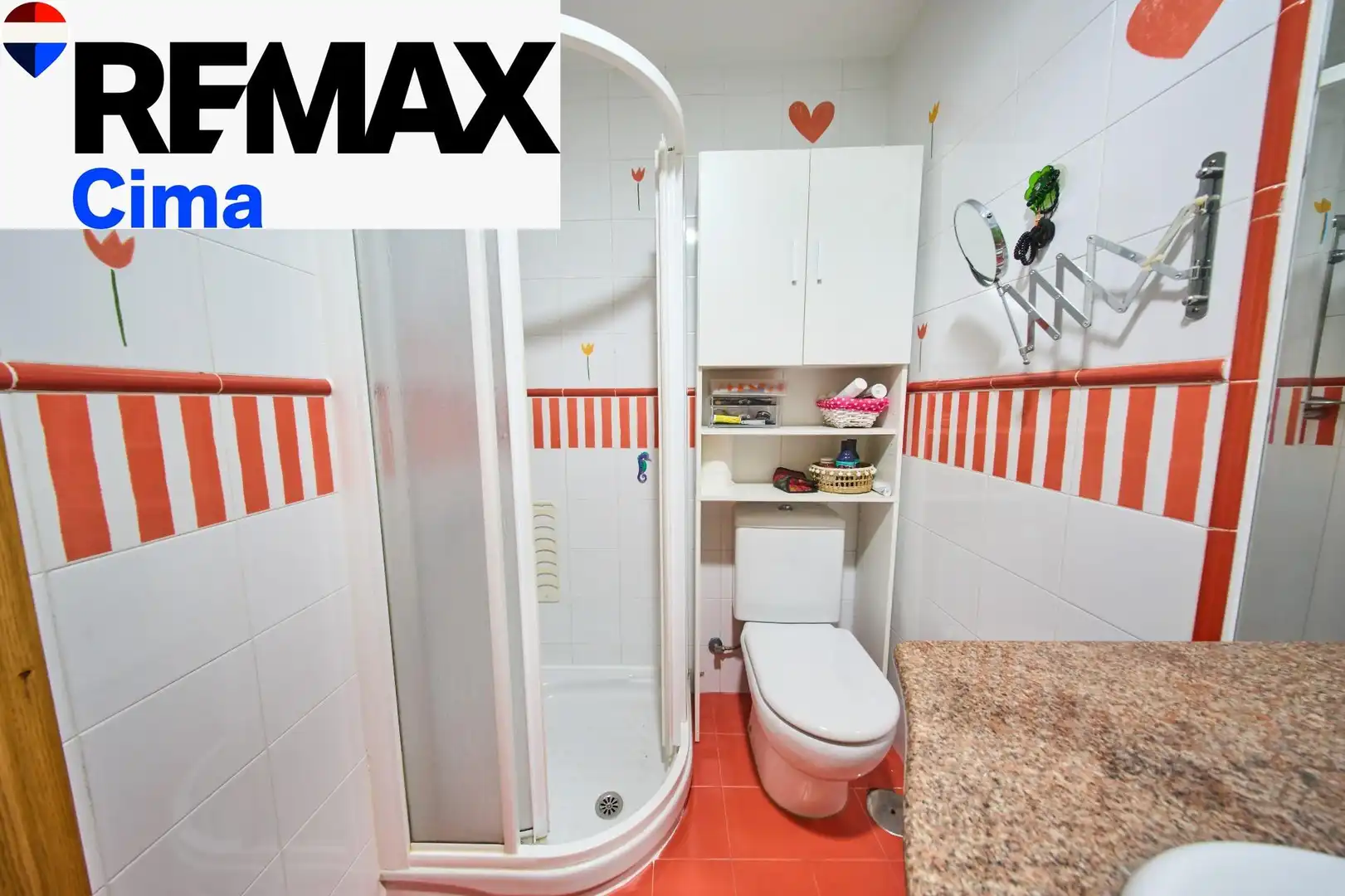Baño de Piso en venta en Baza, Granada