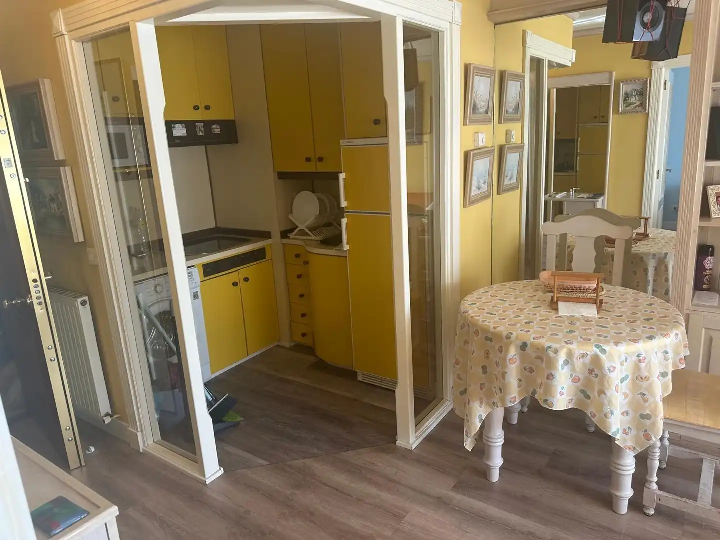 Cuina de Apartament de lloguer en Palencia amb Parquet