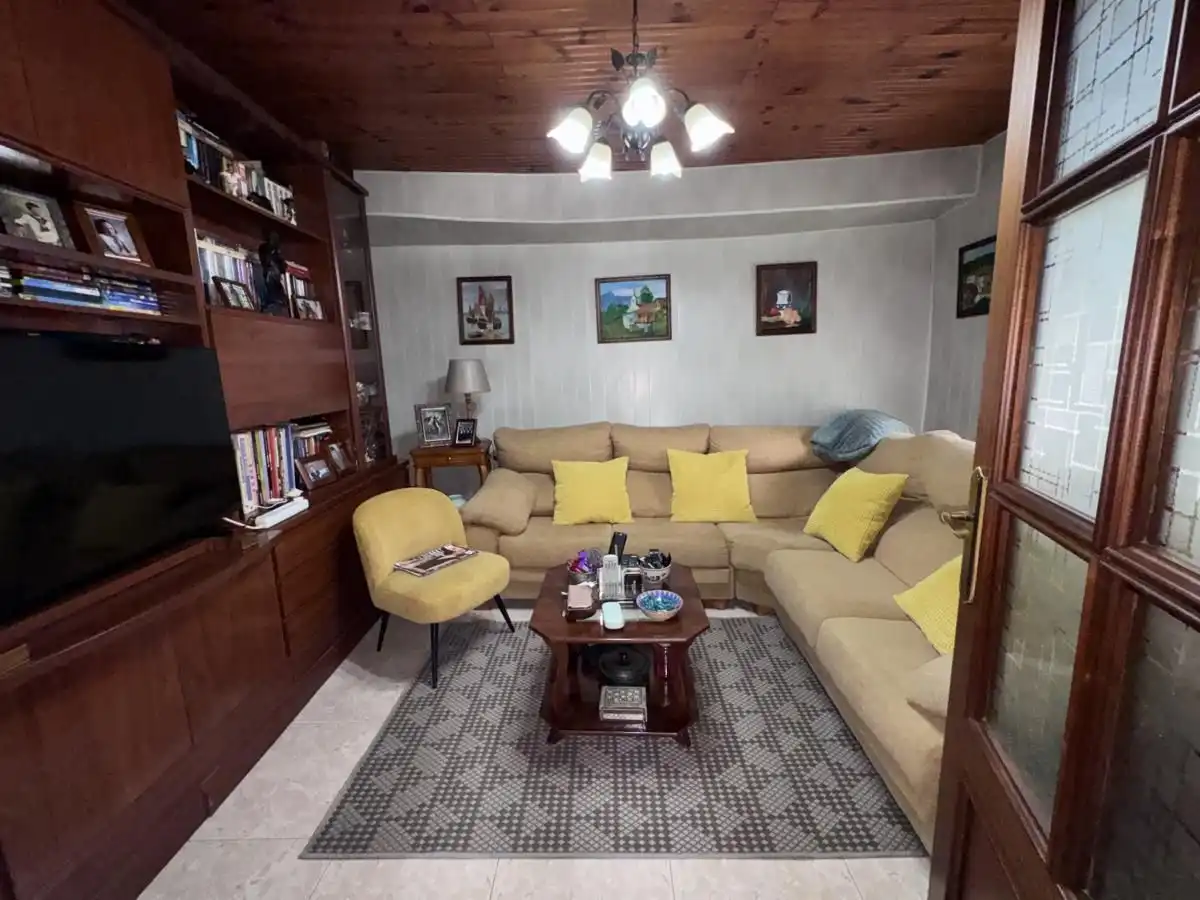 Sala d'estar de Casa adosada en venda en Posada - Barro