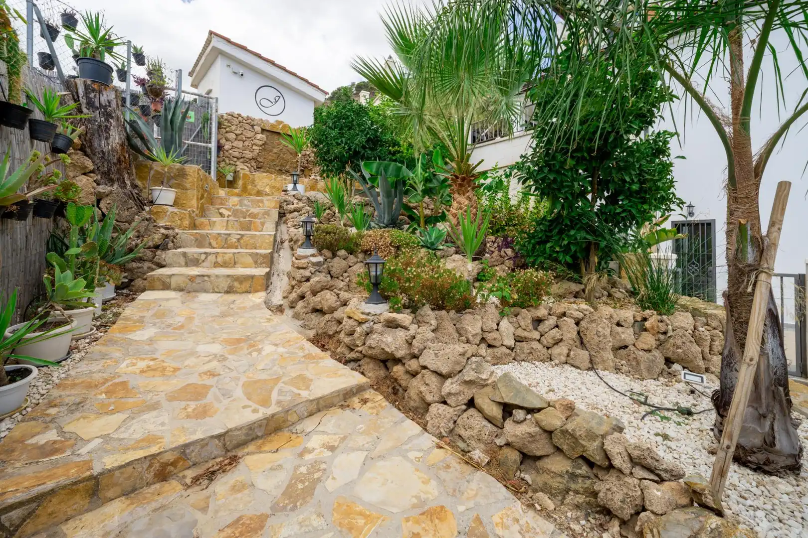 Terrassa de Casa o xalet en venda en Casarabonela amb Calefacció, Jardí privat i Terrassa