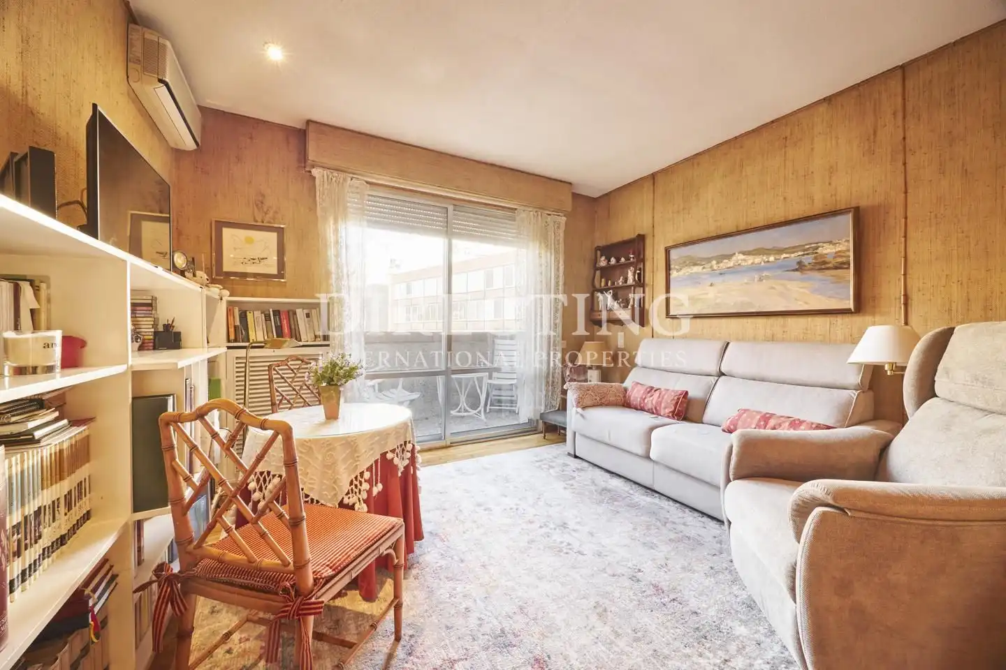 Vista exterior de Piso en venta en Madrid con Aire acondicionado, Calefacción y Parquet