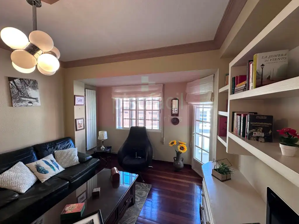 Sala d'estar de Apartament en venda en Lugo