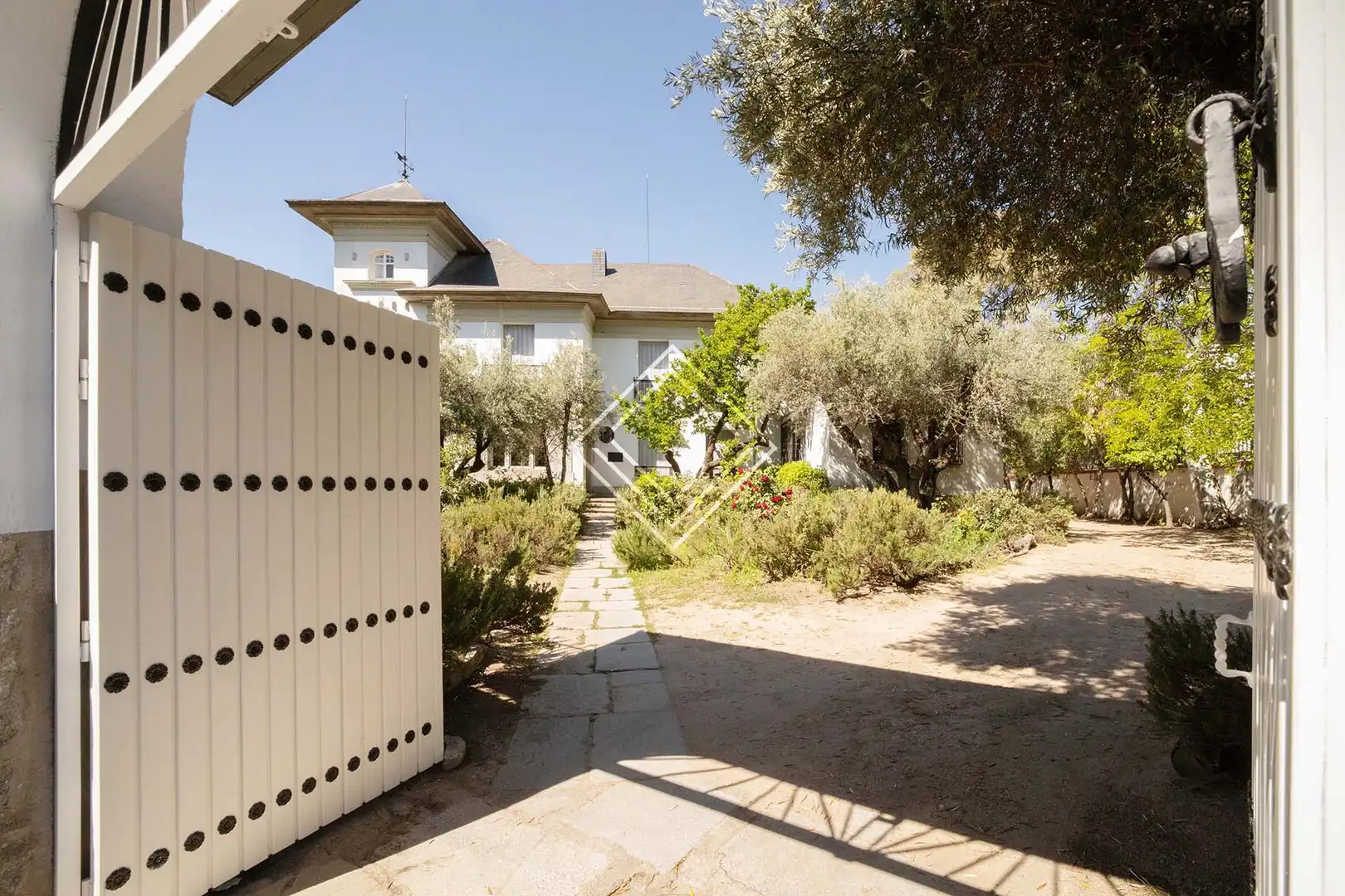 Vista exterior de Casa o chalet en venta en Madrid