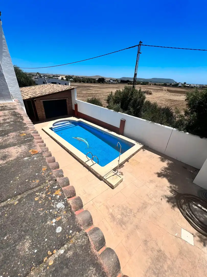 Piscina de Finca rústica en venda en Vejer de la Frontera amb Calefacció, Jardí privat i Terrassa