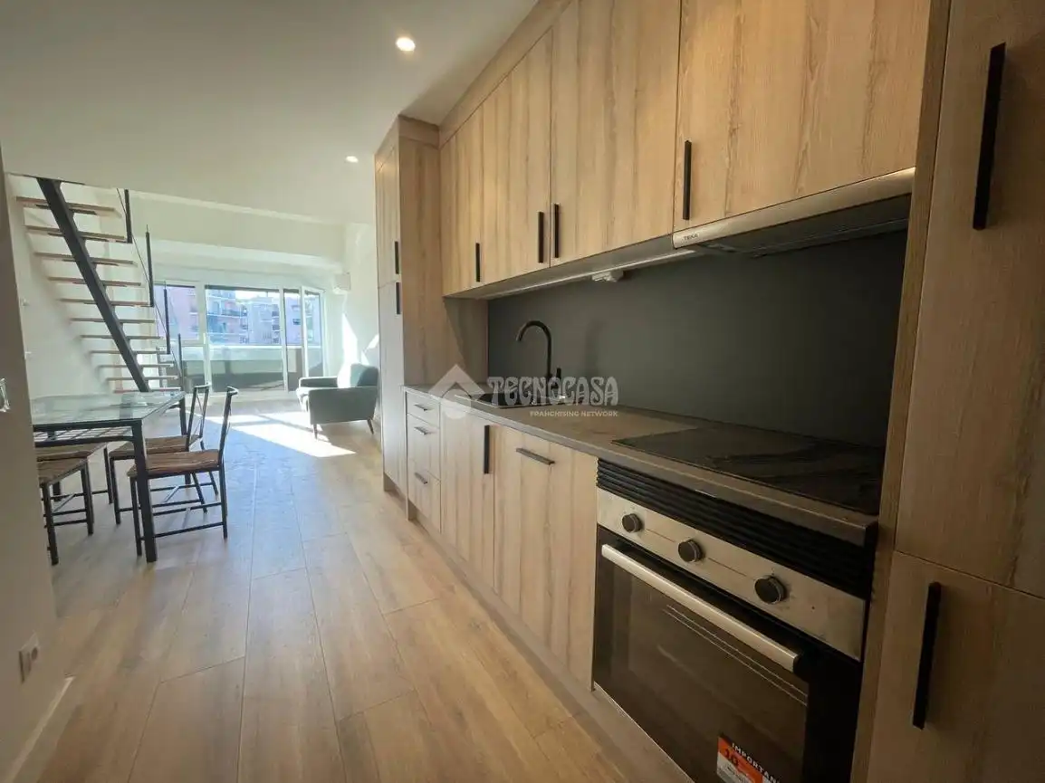 Kitchen of Duplexes for rent in San Sebastián de los Reyes  with Air Conditioner and Balcony