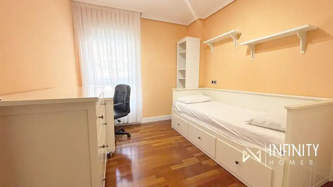 Habitación de Piso de alquiler en Bilbao  con Calefacción