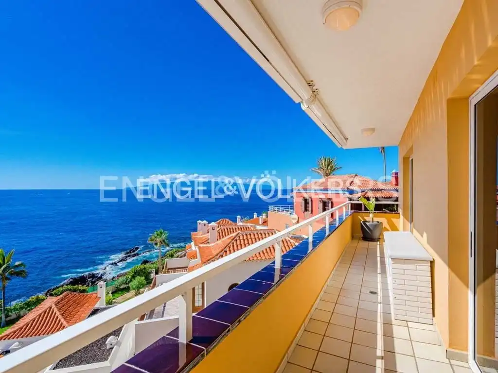 Außenansicht von Wohnung zum Verkauf in Santiago del Teide mit Terrasse und Schwimmbad