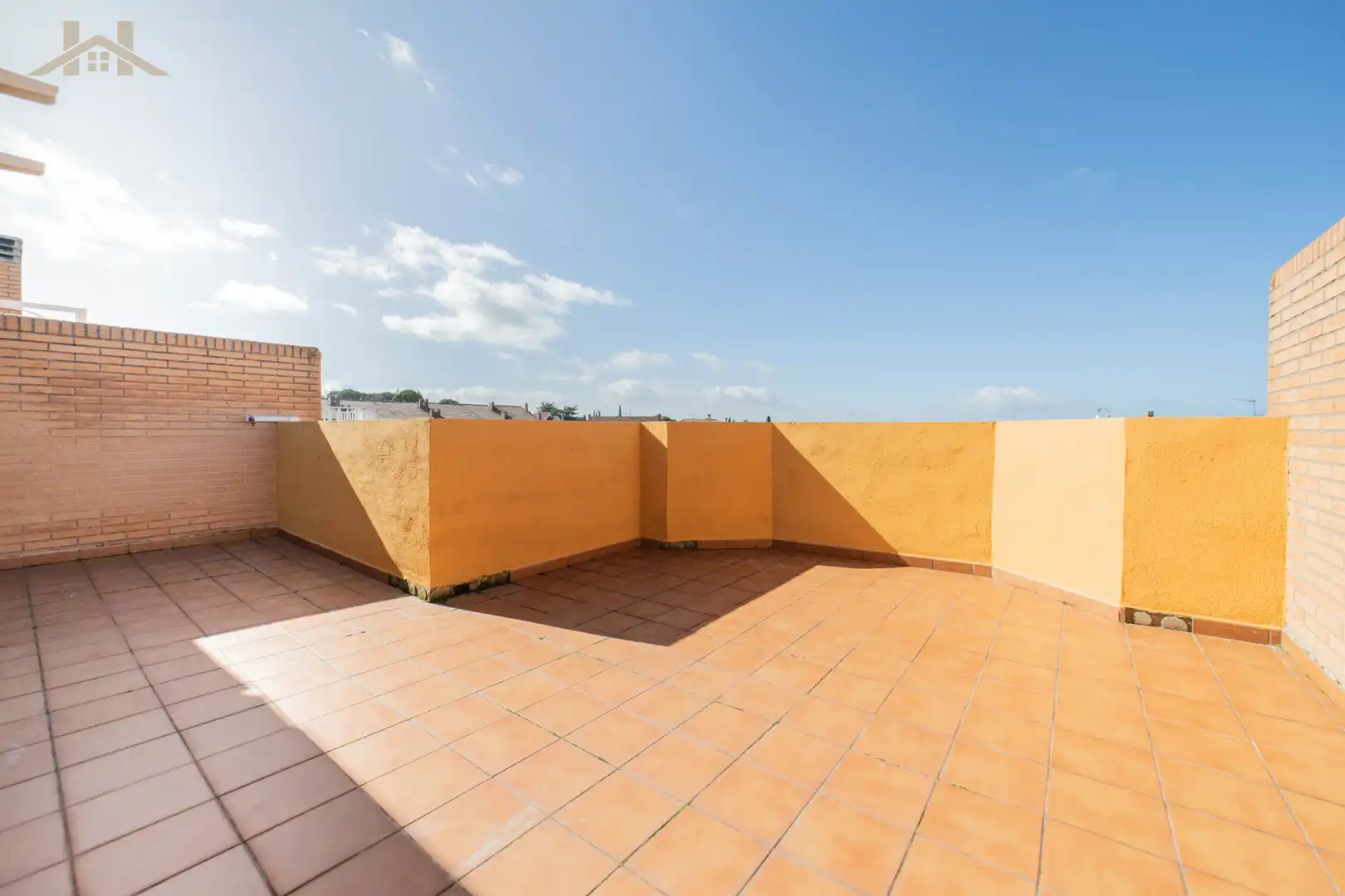 Terrace of Detached homes for sale in Móstoles  with Air Conditioner, Heating and Private garden