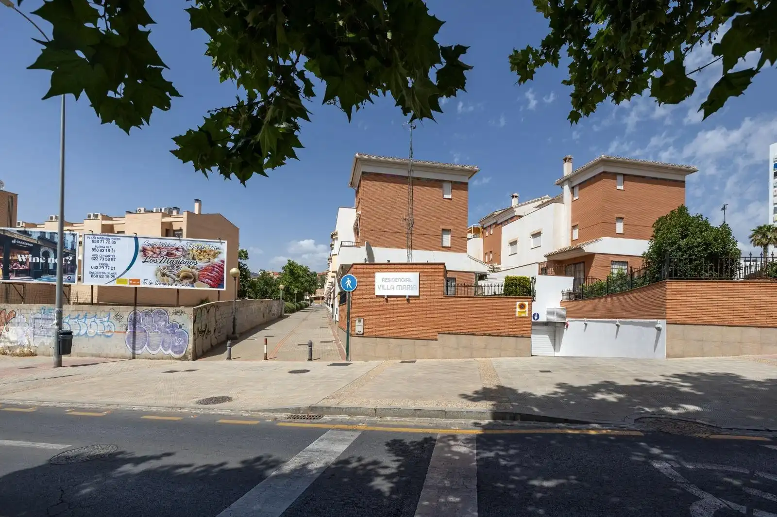 Außenansicht von Haus oder Chalet zum Verkauf in Granada mit Klimaanlage, Heizung und Terrasse